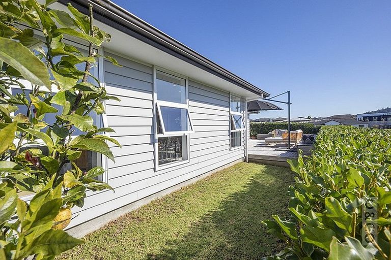 Photo of property in 34 Ara Kakara Avenue, Huapai, Kumeu, 0810