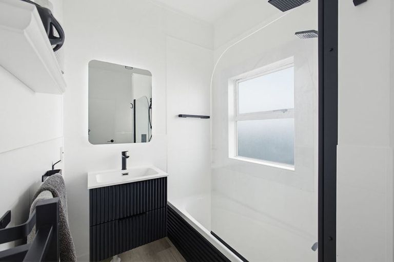 Photo of property in 17 Te Awa Avenue, Te Awa, Napier, 4110