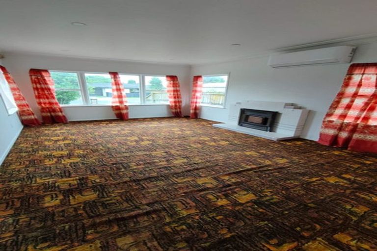 Photo of property in 30 Edmund Hillary Avenue, Papakura, 2110