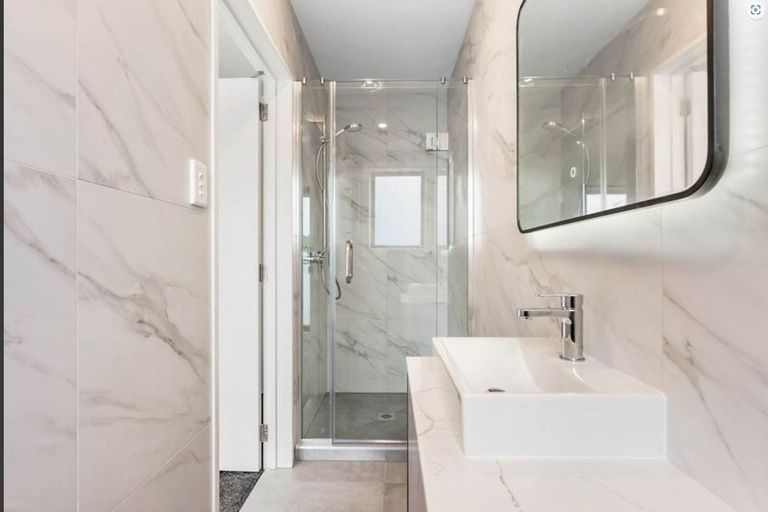 Photo of property in 41 Waihou Crescent, Albany Heights, Auckland, 0632