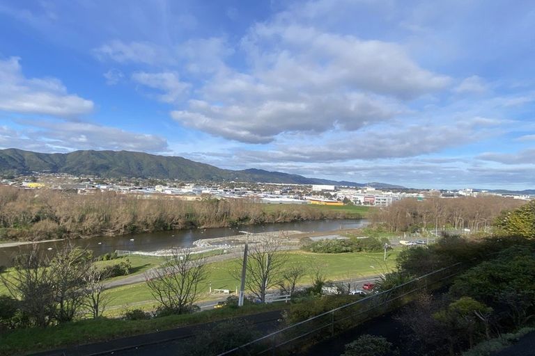 Photo of property in 17-19 Tirohanga Road, Tirohanga, Lower Hutt, 5010