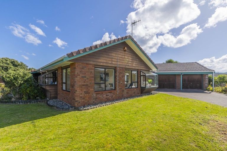 Photo of property in 45 Olive Terrace, Paraparaumu Beach, Paraparaumu, 5032