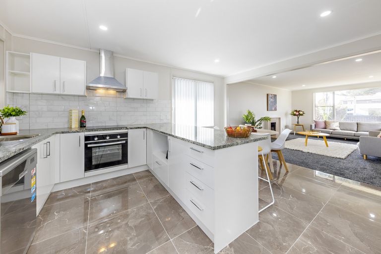 Photo of property in 8 Daniel Avenue, Mangere East, Auckland, 2024