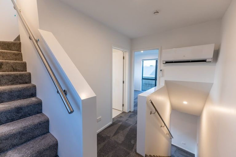 Photo of property in 8a/1 Taramea Place, Addington, Christchurch, 8024