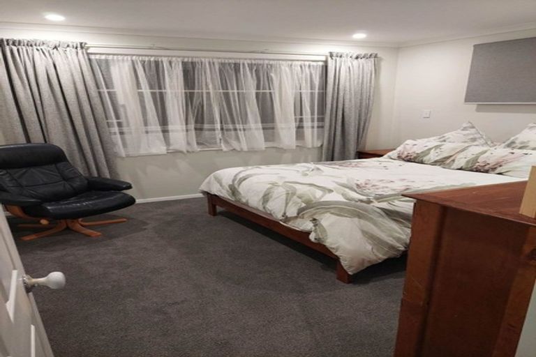 Photo of property in 15 Argyle Grove, Trentham, Upper Hutt, 5018