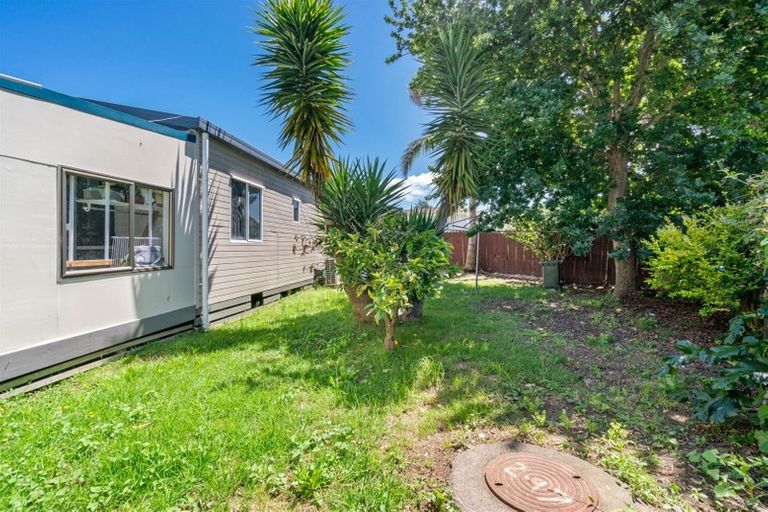 Photo of property in 13a Pershore Place, Mangere, Auckland, 2022