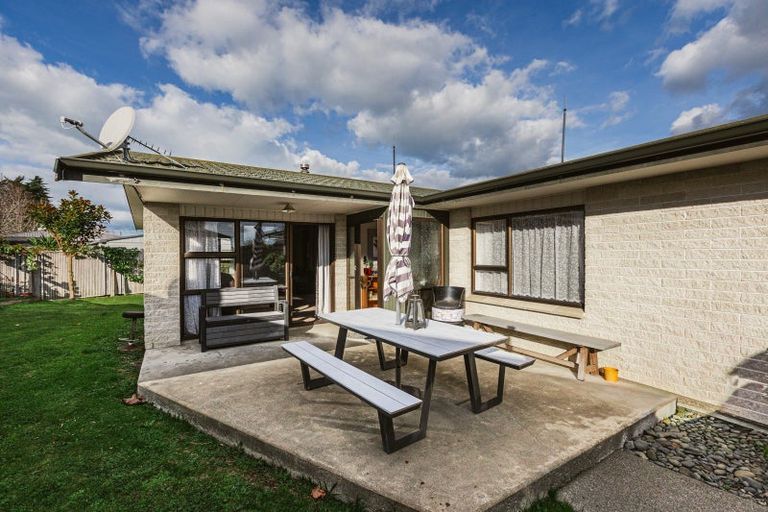 Photo of property in 8a Clarence Cox Crescent, Pirimai, Napier, 4112