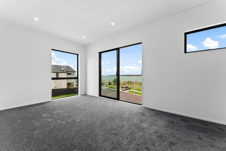 Photo of property in 95 Limestone Drive, Hobsonville, Auckland, 0616