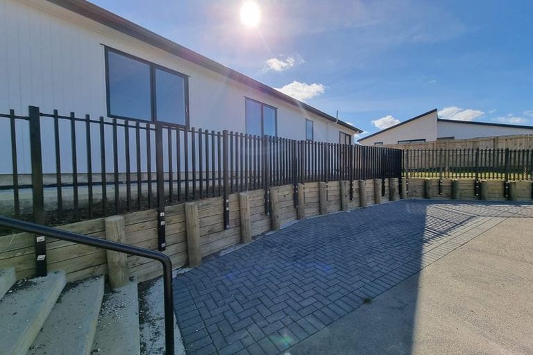 Photo of property in 3b Cronshaw Road, Karaka, Papakura, 2113