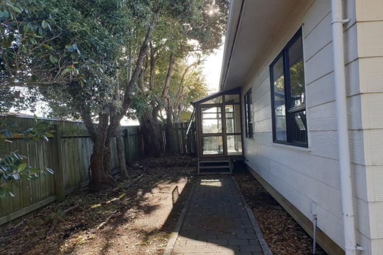 Photo of property in 22 Linwood Drive, Paraparaumu, 5032