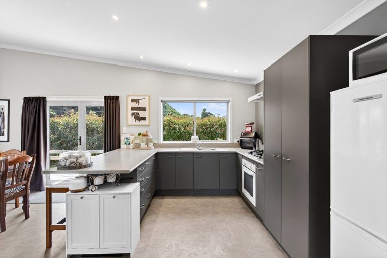 Photo of property in 790 Main Road North, Bay View, Napier, 4182