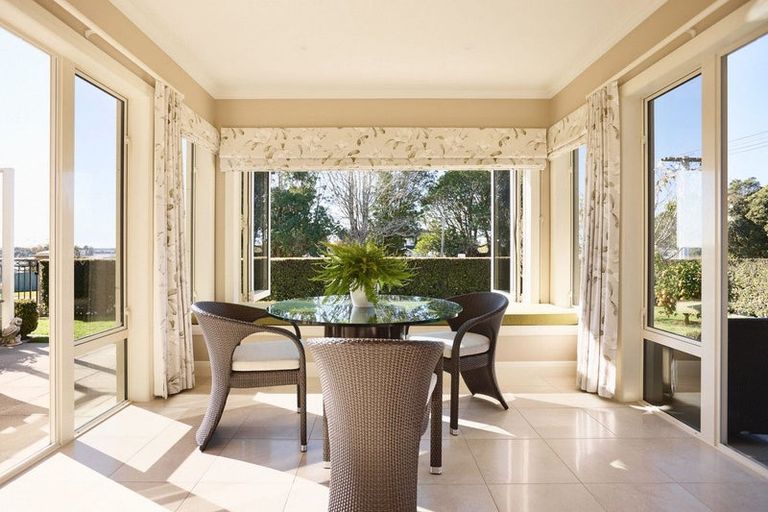 Photo of property in 1 Edgecumbe Road, Tauranga, 3110