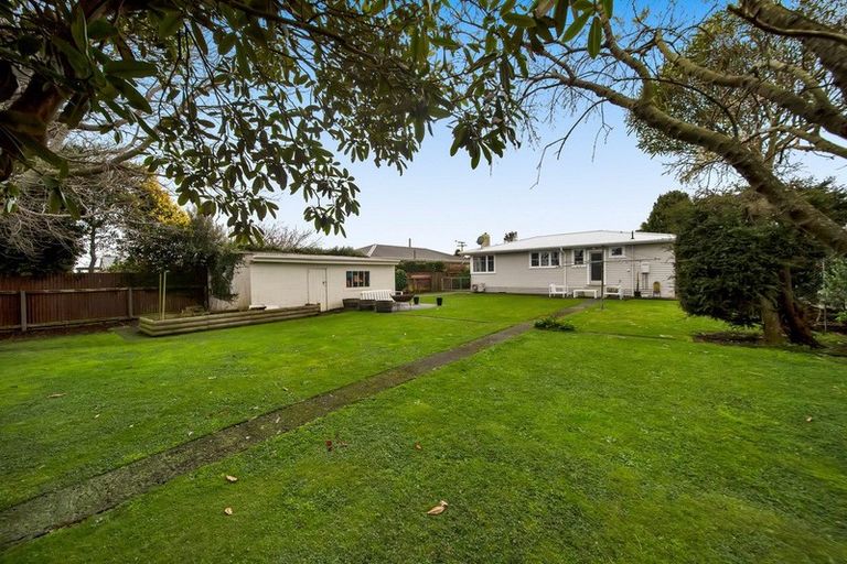 Photo of property in 37 Reid Avenue, Hawera, 4610