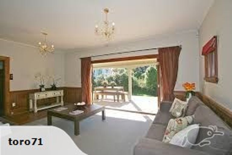 Photo of property in 21 Cashmere Road, Cashmere, Christchurch, 8022