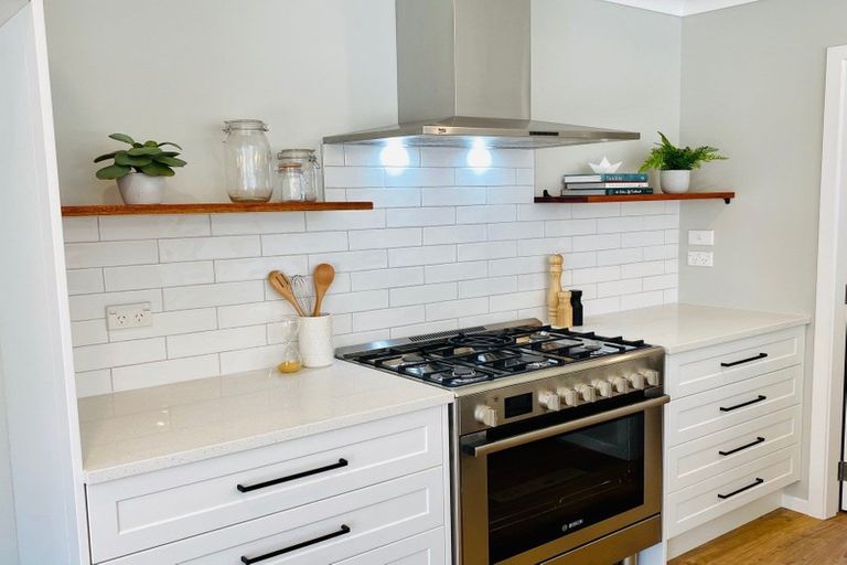 Photo of property in 163 Amesbury Drive, Churton Park, Wellington, 6037