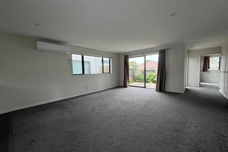 Photo of property in 228b Pakuranga Road, Pakuranga Heights, Auckland, 2010