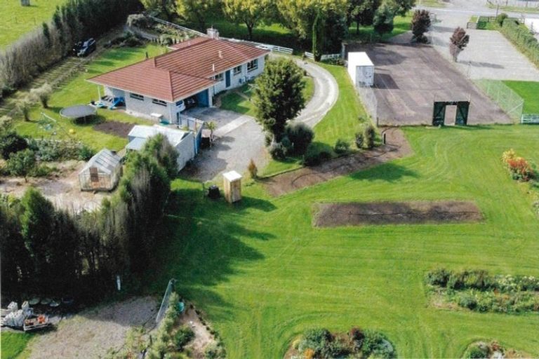 Photo of property in 47 Laws Road, Dannevirke, 4972