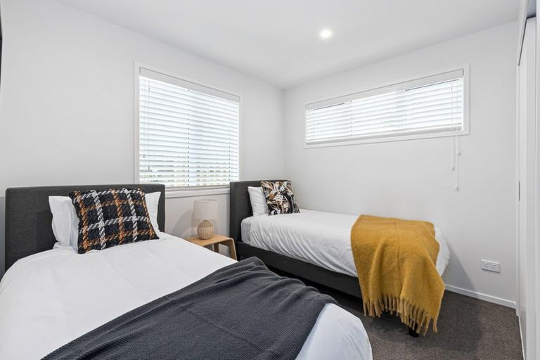Photo of property in 82 Rosario Crescent, Red Beach, 0932