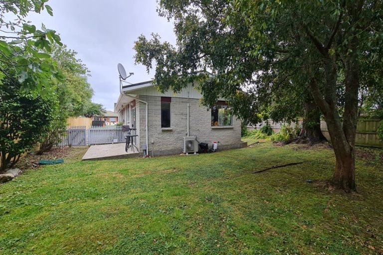 Photo of property in 33a Oriwa Street, Waikanae, 5036