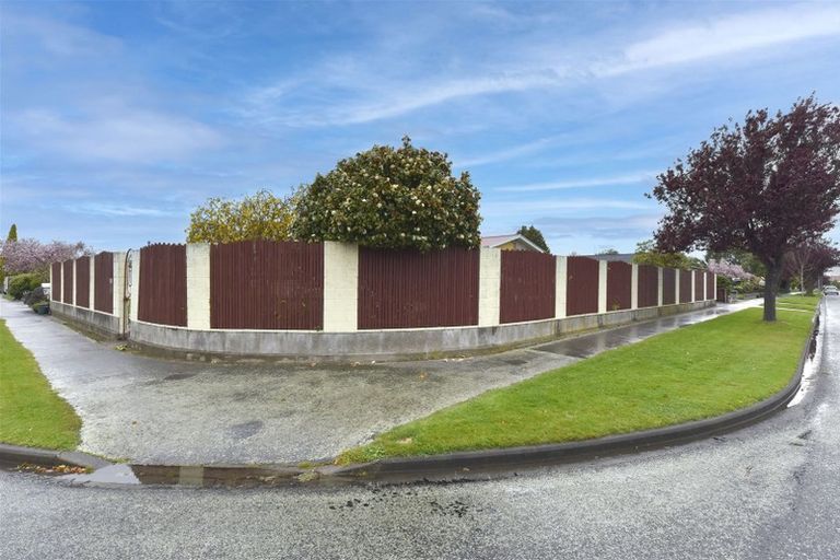Photo of property in 51 Charles Upham Avenue, Hillmorton, Christchurch, 8025