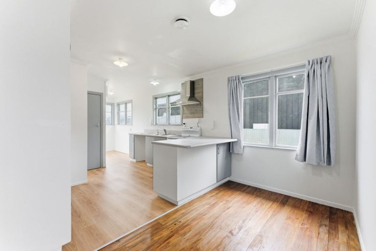 Photo of property in 49 Polson Street, Castlecliff, Whanganui, 4501