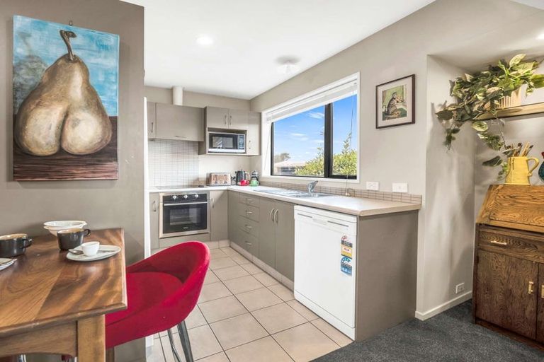 Photo of property in 1/19 Tower Street, Hornby, Christchurch, 8042