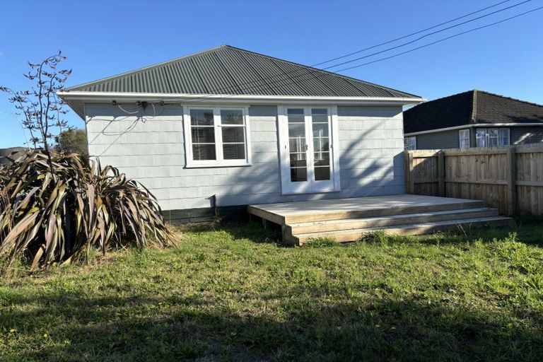 Photo of property in 56 Cook Street, Foxton, 4814