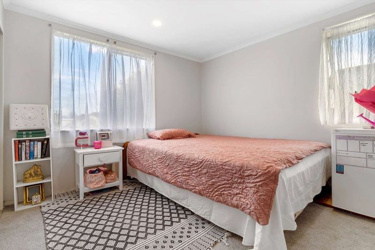 Photo of property in 13 Ritchie Crescent, Takanini, 2112