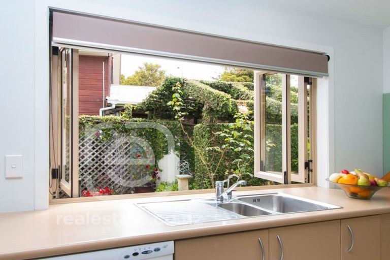 Photo of property in 308 Sunset Road, Windsor Park, Auckland, 0632
