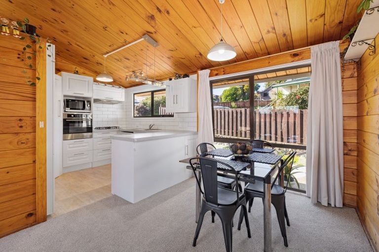 Photo of property in 62 Cumberland Crescent, Welcome Bay, Tauranga, 3112