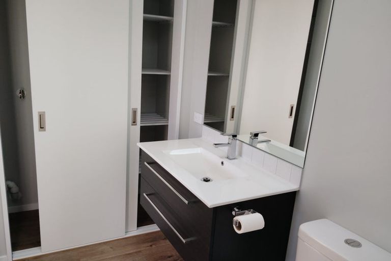 Photo of property in 8 Tahi Street, Albert Town, Wanaka, 9305