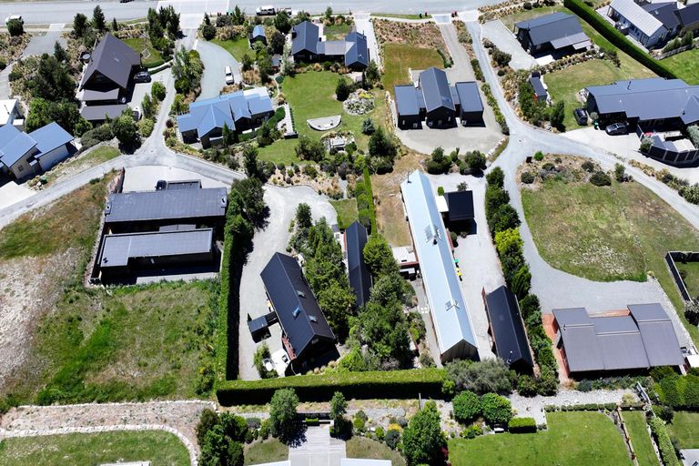 Photo of property in 17 D'archiac Drive, Lake Tekapo, 7999