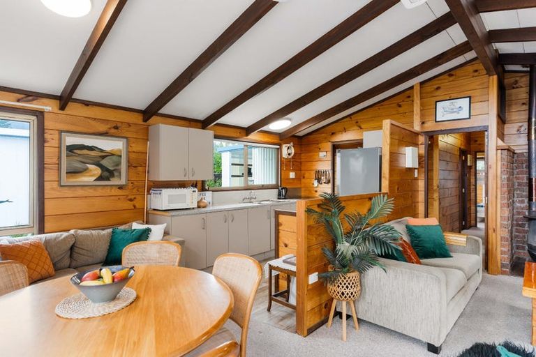 Photo of property in 15 Pitkethley Circle, Pauanui, Hikuai, 3579