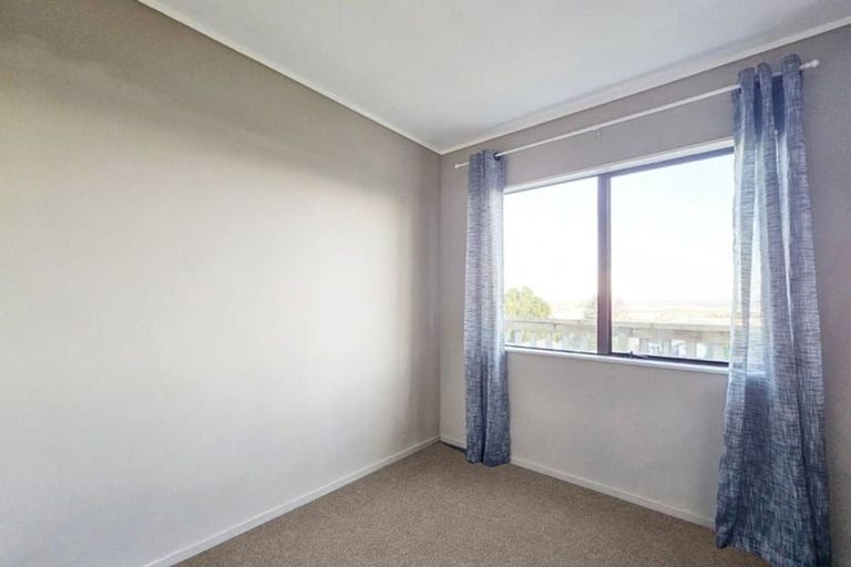 Photo of property in 35 Eureka Place, Parahaki, Whangarei, 0112