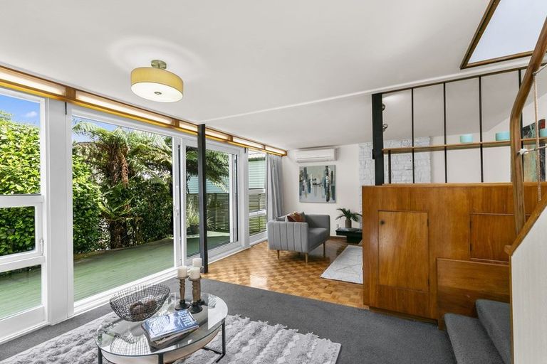 Photo of property in 44 Monaghan Avenue, Karori, Wellington, 6012