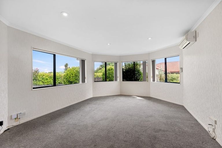 Photo of property in 27 Lysaght Place, Welcome Bay, Tauranga, 3112