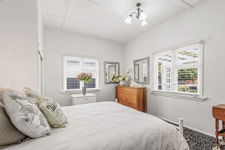 Photo of property in 18 Godwin Crescent, College Estate, Whanganui, 4500