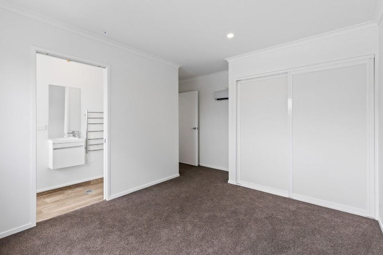 Photo of property in 500e Te Atatu Road, Te Atatu Peninsula, Auckland, 0610