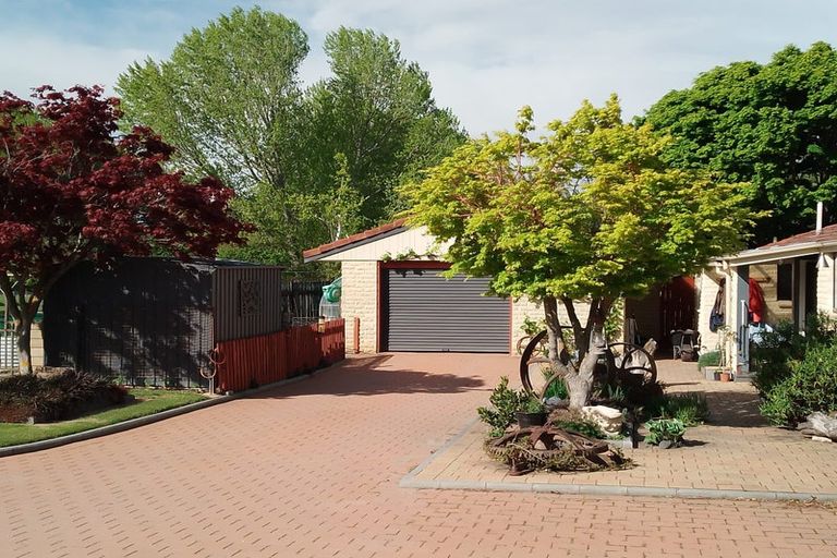 Photo of property in 30 Young Lane, Clyde, Alexandra, 9391