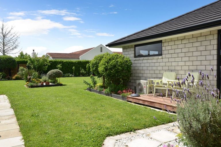 Photo of property in 2 Alan Livingston Drive, Cambridge, 3434