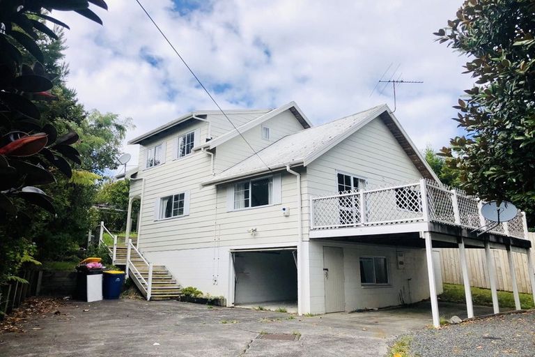 Photo of property in 26 Richards Avenue, Forrest Hill, Auckland, 0620