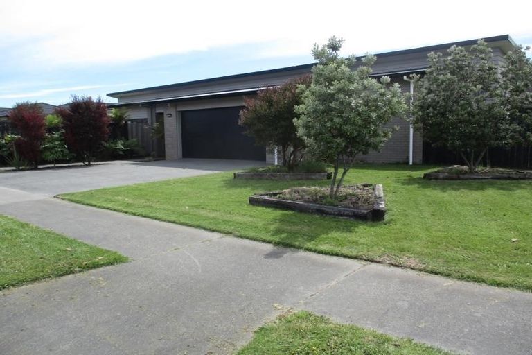 Photo of property in 89 Kotuku Drive, Paraparaumu Beach, Paraparaumu, 5032
