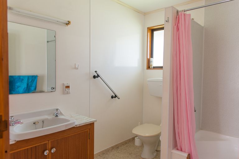 Photo of property in 27 Lucknow Street, Wairoa, 4108