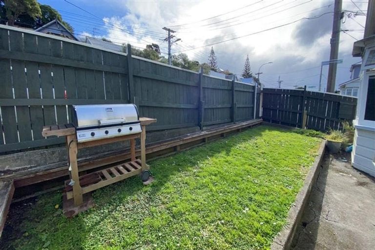 Photo of property in 37 Colombo Street, Newtown, Wellington, 6021