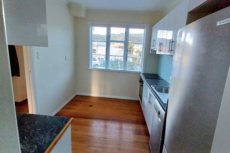 Photo of property in 5 Cressy Street, Waterloo, Lower Hutt, 5011