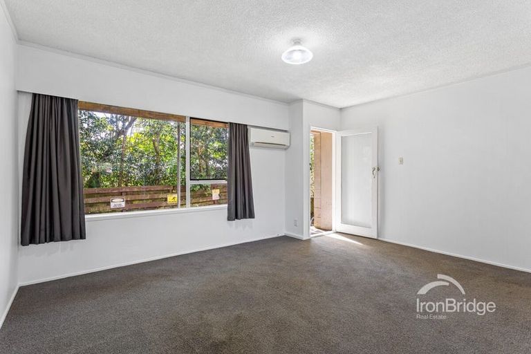 Photo of property in 7/126 Lynwood Road, New Lynn, Auckland, 0600