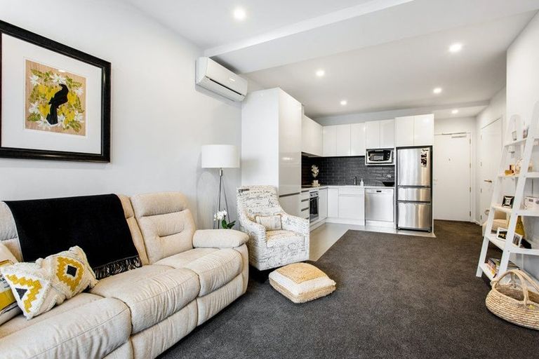 Photo of property in 114/81 Mapou Road, Hobsonville, Auckland, 0616