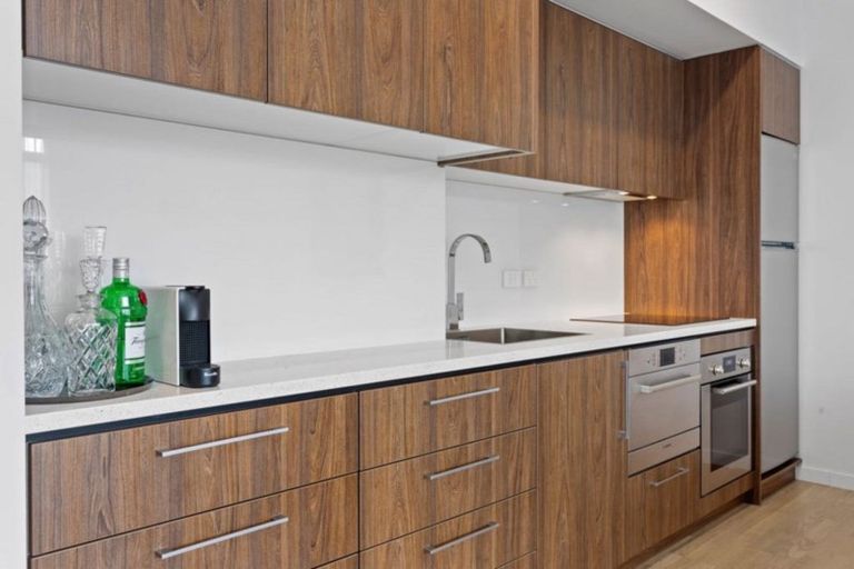 Photo of property in 50 Kilmore Street, Christchurch Central, Christchurch, 8013