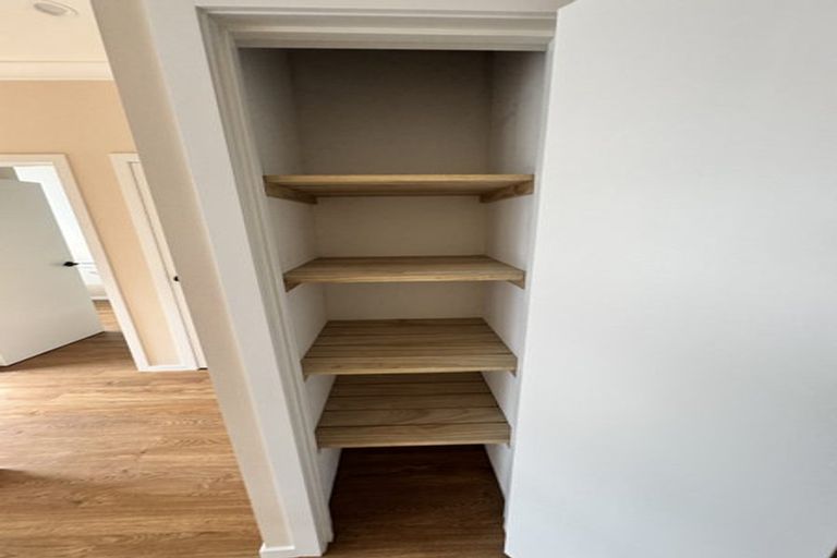 Photo of property in 19 Lyn Street, Lynmouth, New Plymouth, 4310