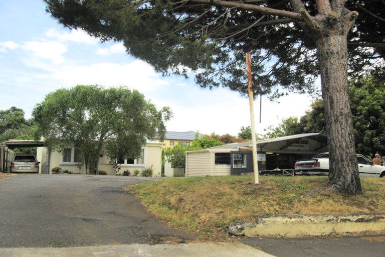Photo of property in 1/58a Coronation Road, Mangere Bridge, Auckland, 2022